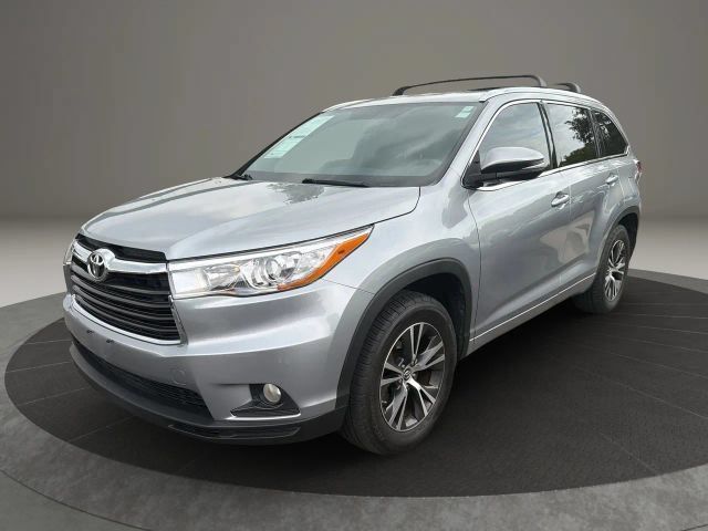 2016 TOYOTA Highlander
