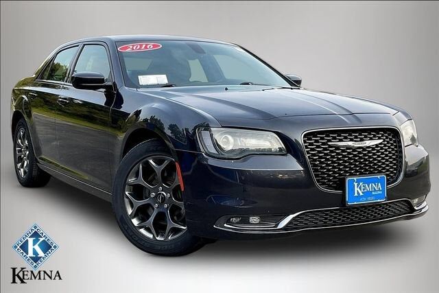 2016 CHRYSLER 300