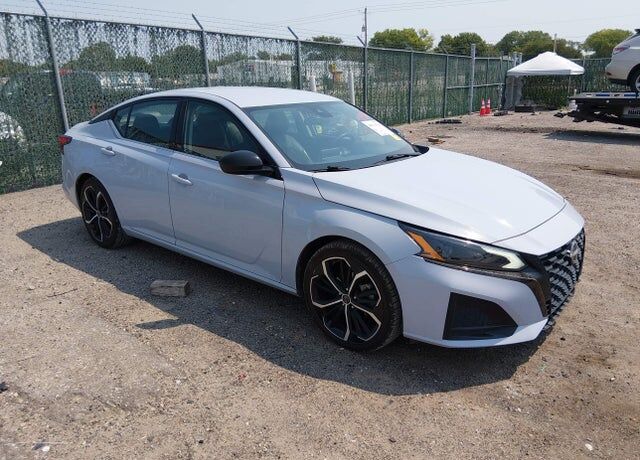 2023 NISSAN Altima
