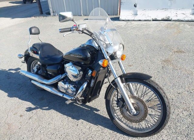 2013 HONDA VT750