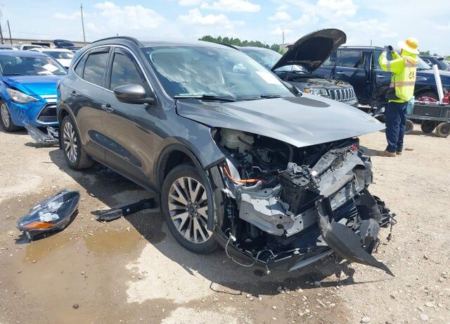 2022 FORD Escape