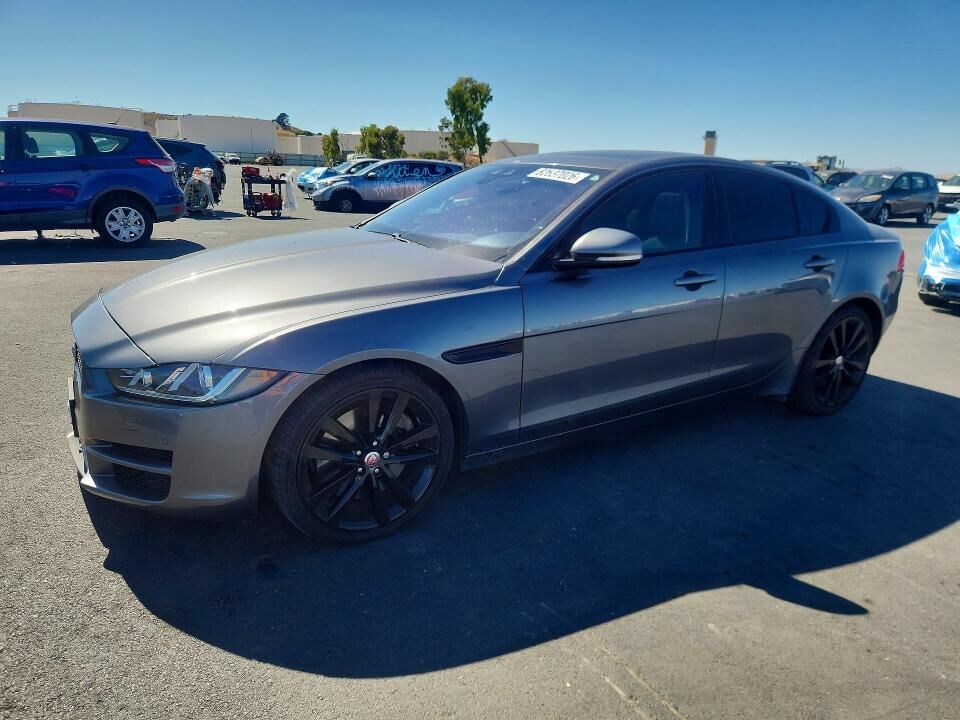 2017 JAGUAR XE