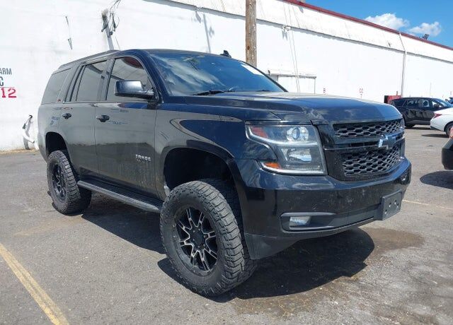 2017 CHEVROLET Tahoe