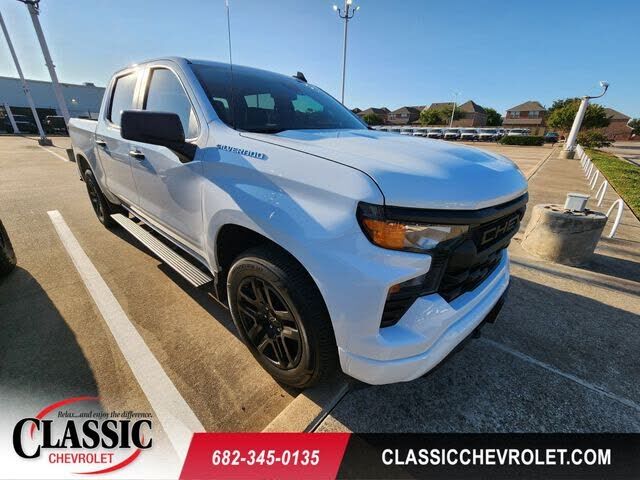 2023 CHEVROLET Silverado