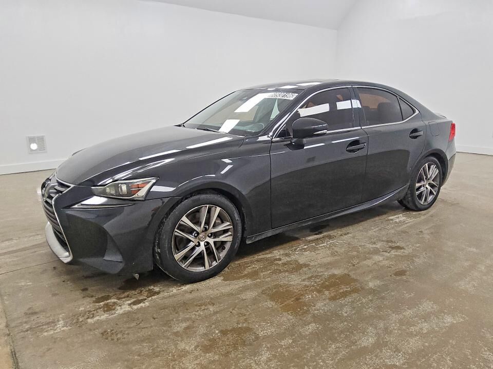 2018 LEXUS IS