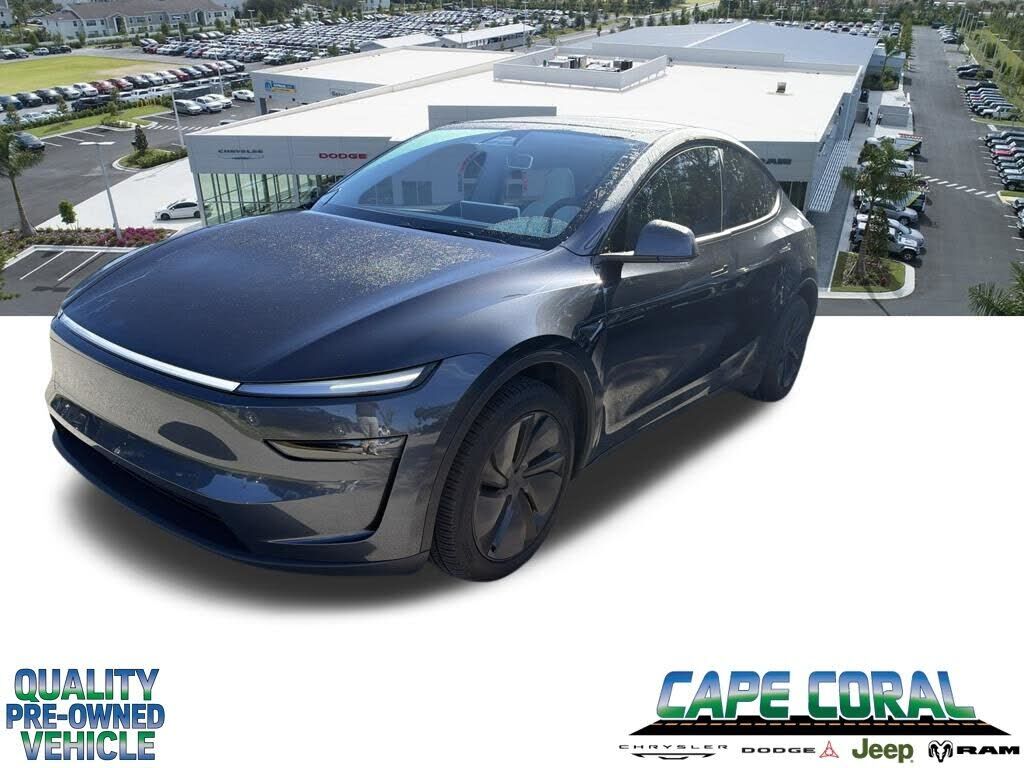 2026 TESLA Model Y