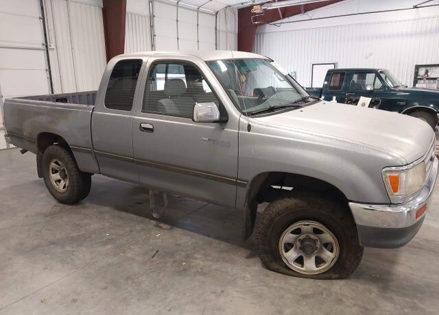 1998 TOYOTA T100