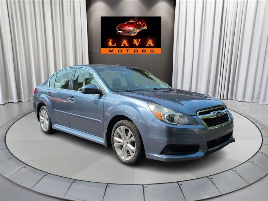 2013 SUBARU Legacy