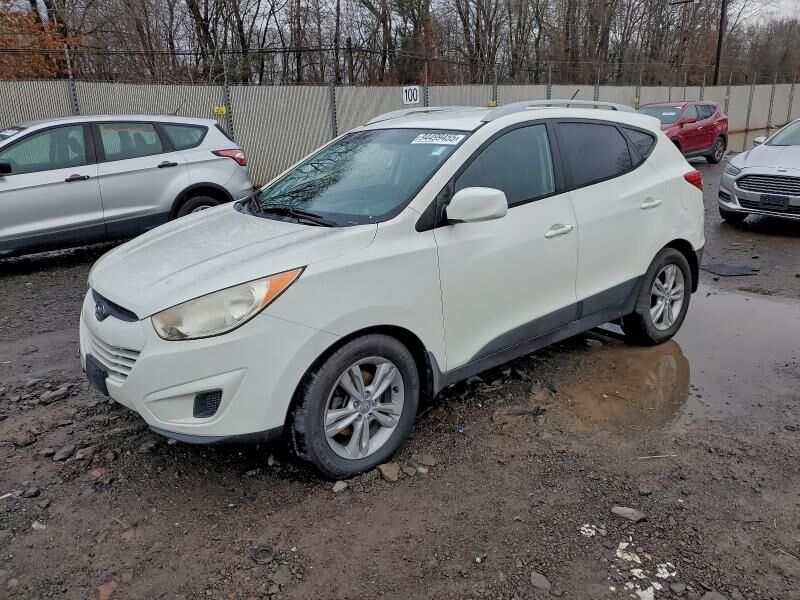 2010 HYUNDAI Tucson