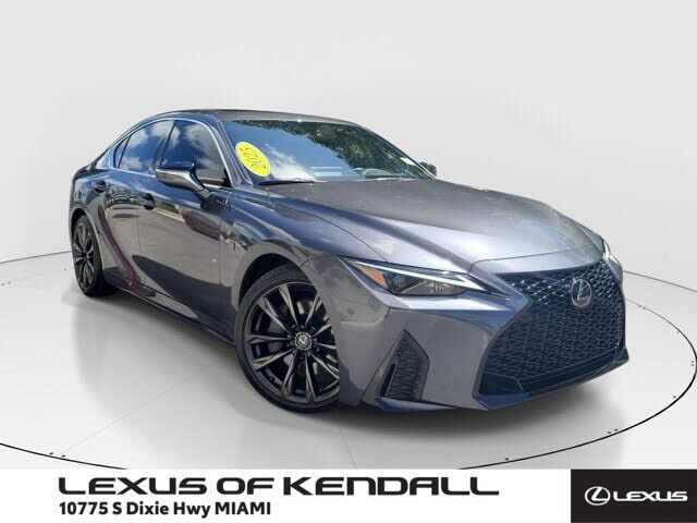 2025 LEXUS IS