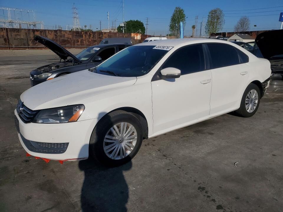2014 VOLKSWAGEN Passat