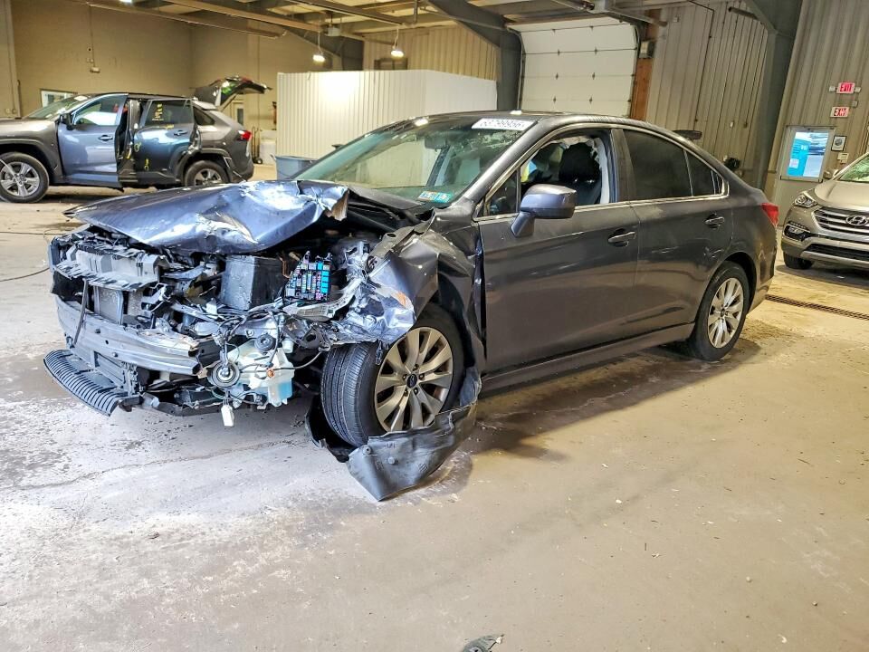 2017 SUBARU Legacy