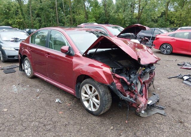 2014 SUBARU Legacy