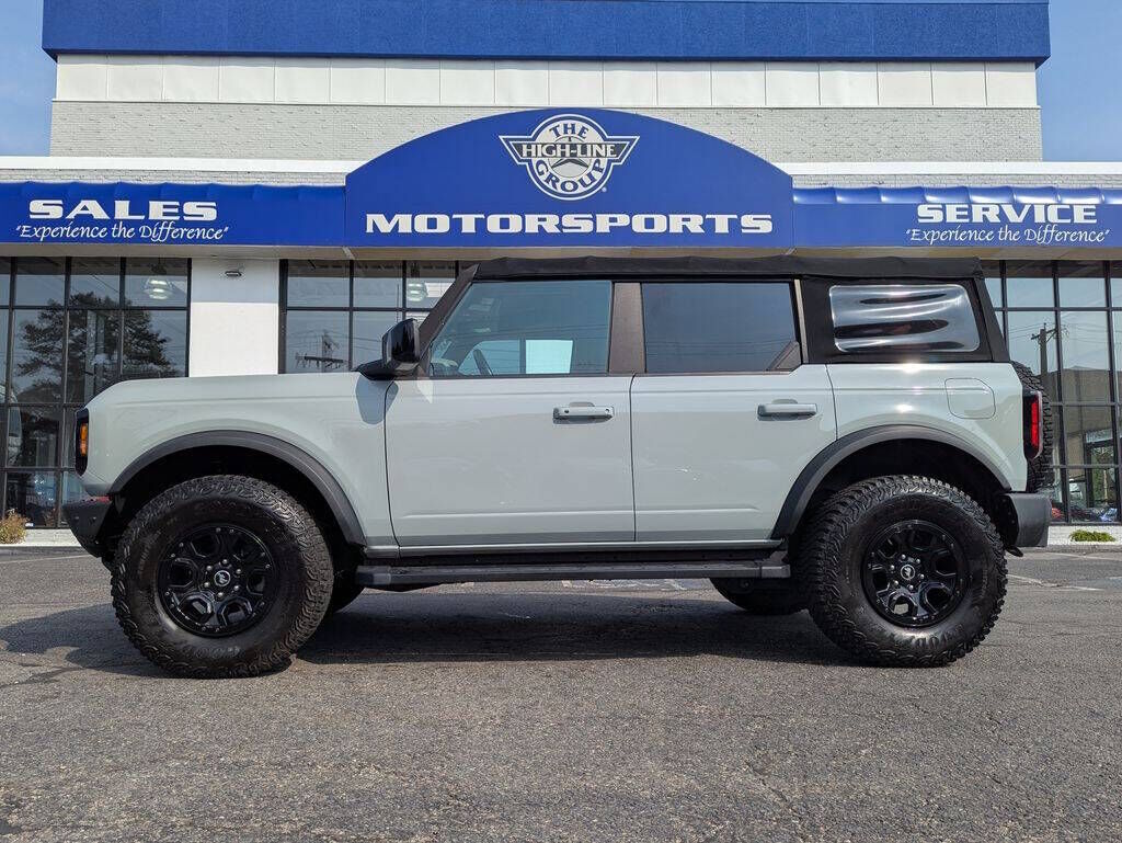 2021 FORD Bronco