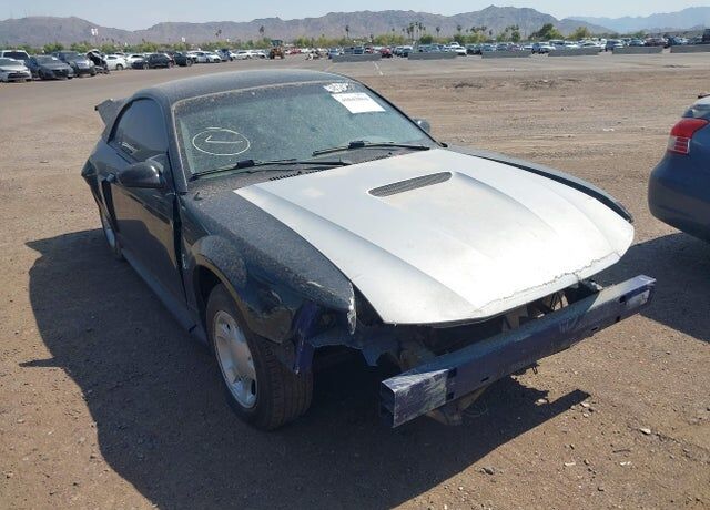 2004 FORD Mustang