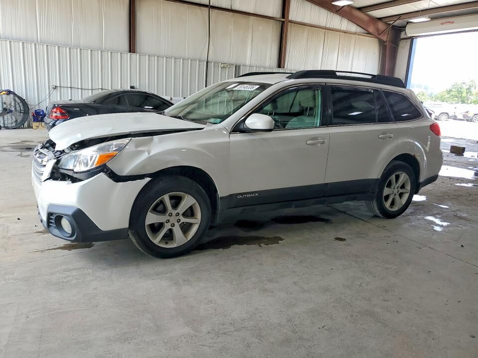 2014 SUBARU Outback