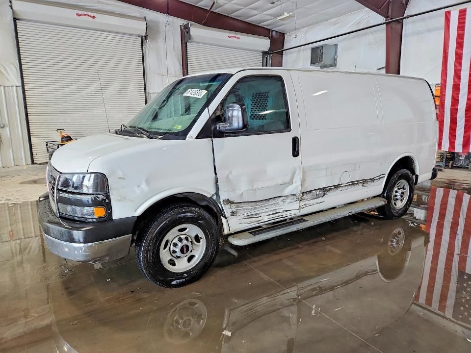 2014 GMC Savana