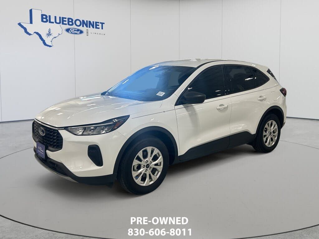 2025 FORD Escape