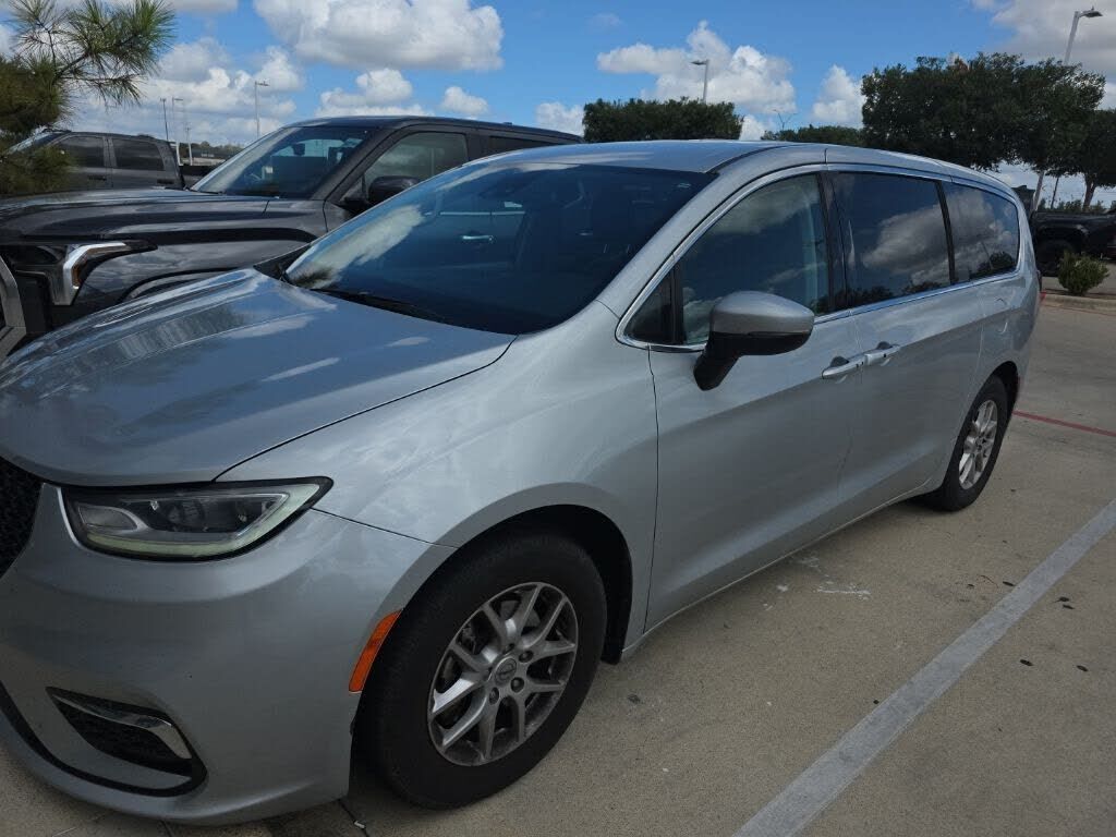 2023 CHRYSLER Pacifica