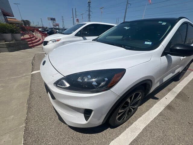 2021 FORD Escape