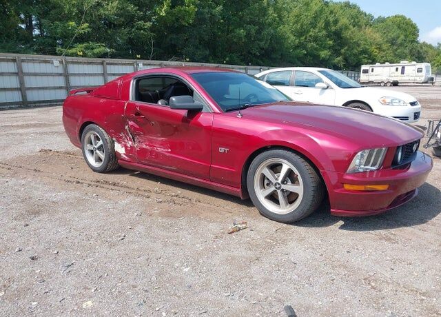 2005 FORD Mustang