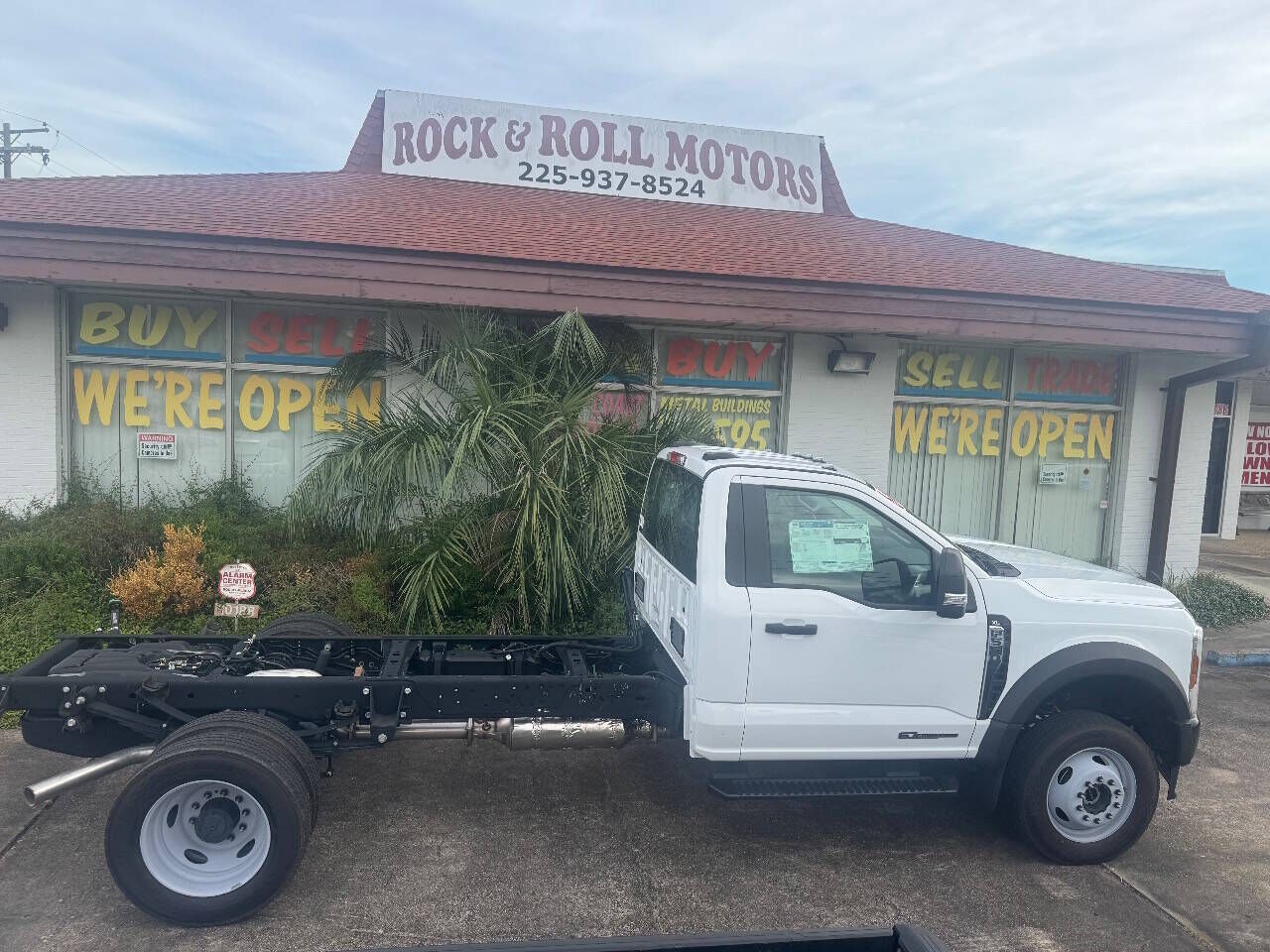 2025 FORD F-550