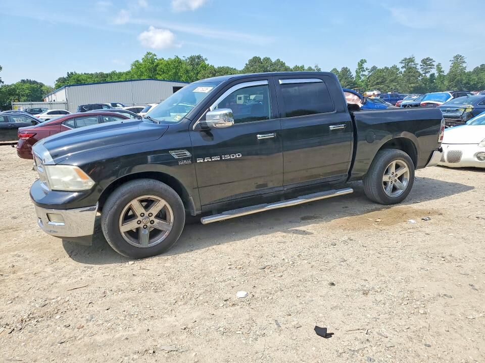2011 DODGE Ram