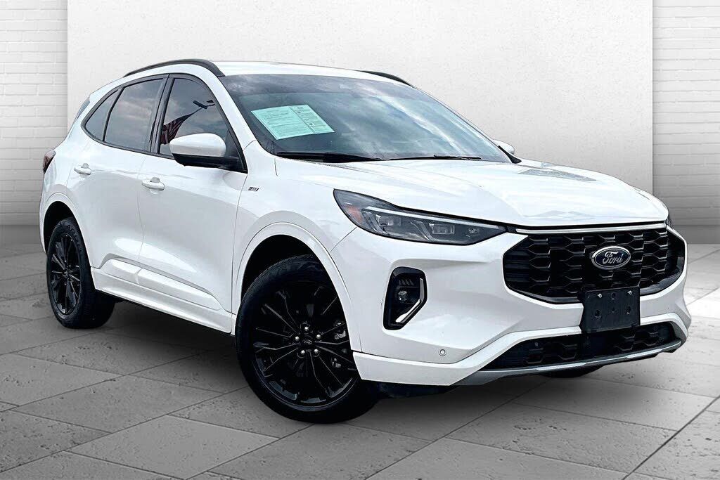 2023 FORD Escape