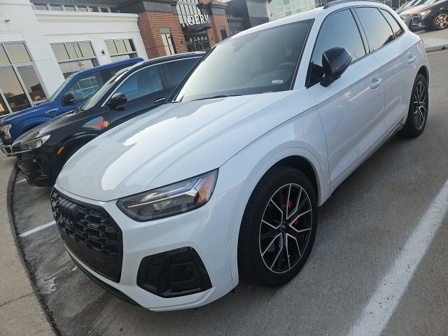 2024 AUDI SQ5