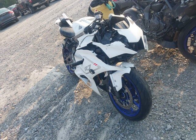 2022 YAMAHA YZF
