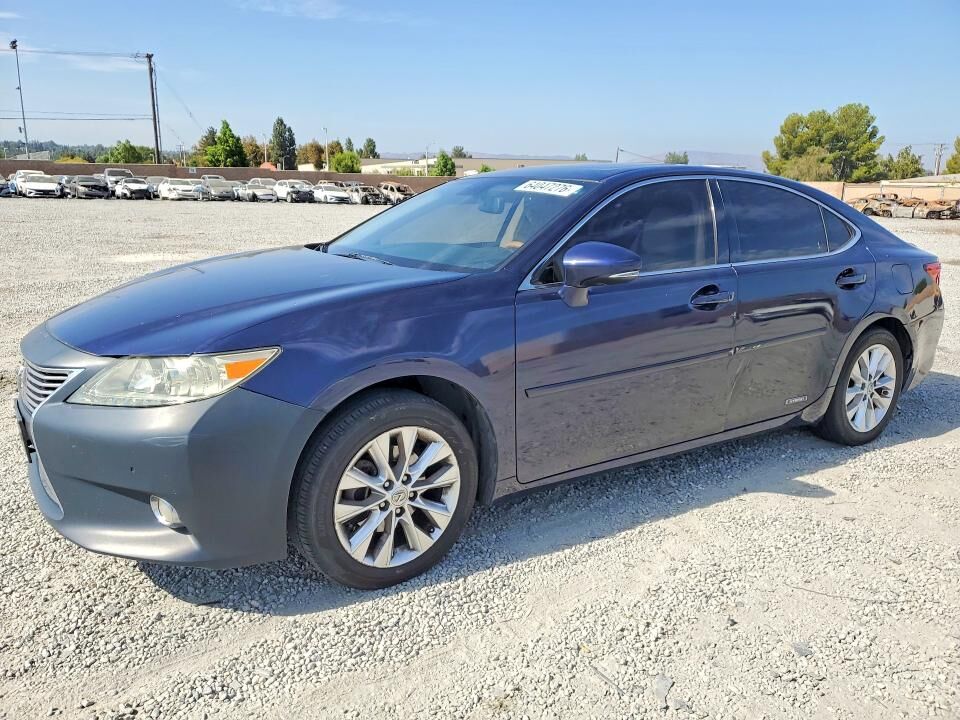2013 LEXUS ES