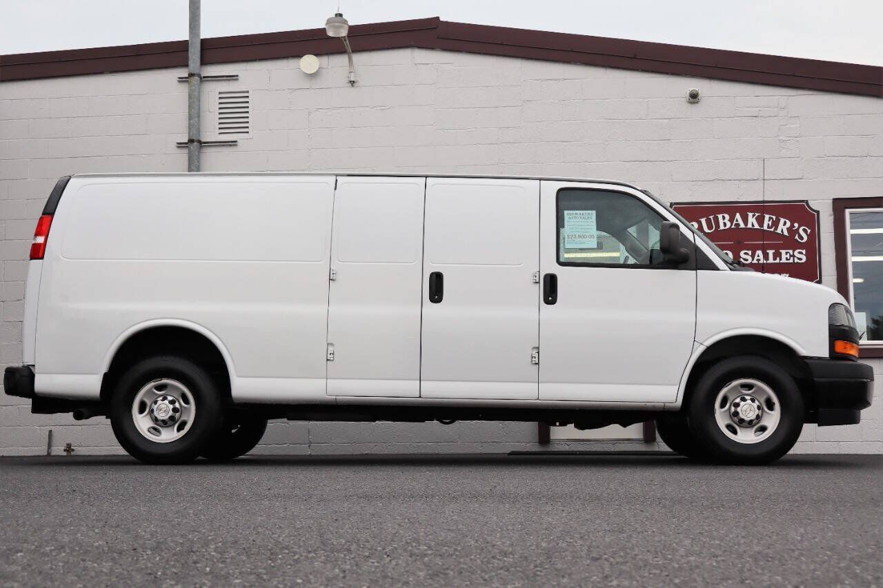 2019 CHEVROLET Express