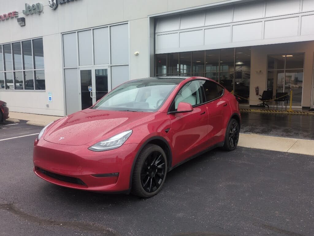2023 TESLA Model Y
