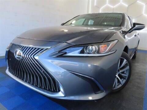 2020 LEXUS ES