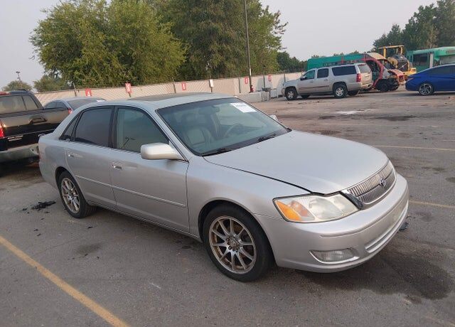2002 TOYOTA Avalon