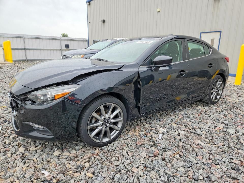 2018 MAZDA Mazda3
