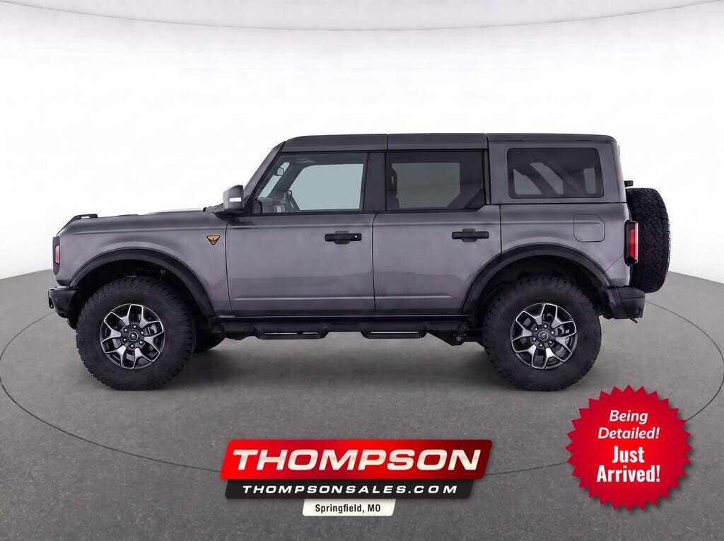 2024 FORD Bronco