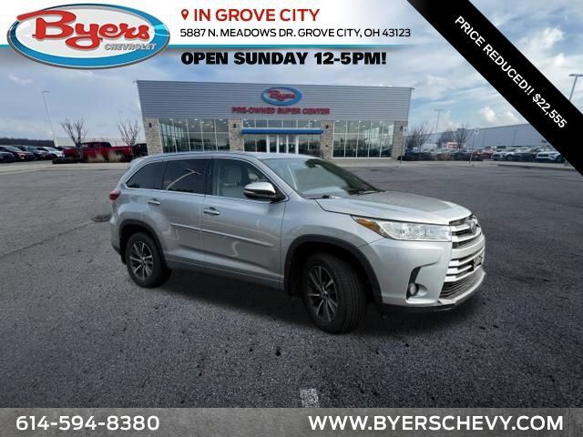 2017 TOYOTA Highlander