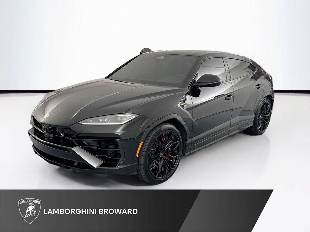 2026 LAMBORGHINI URUS