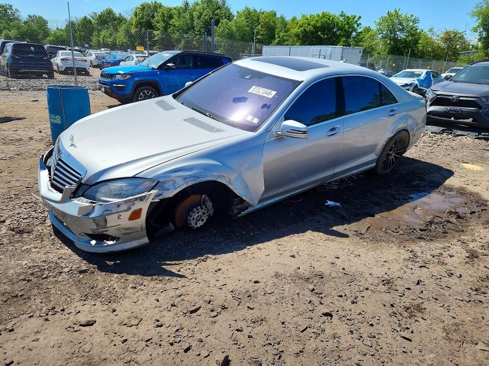 2011 MERCEDES-BENZ S-Class
