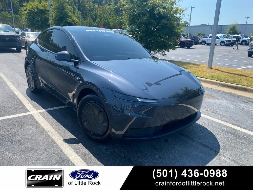 2026 TESLA Model Y