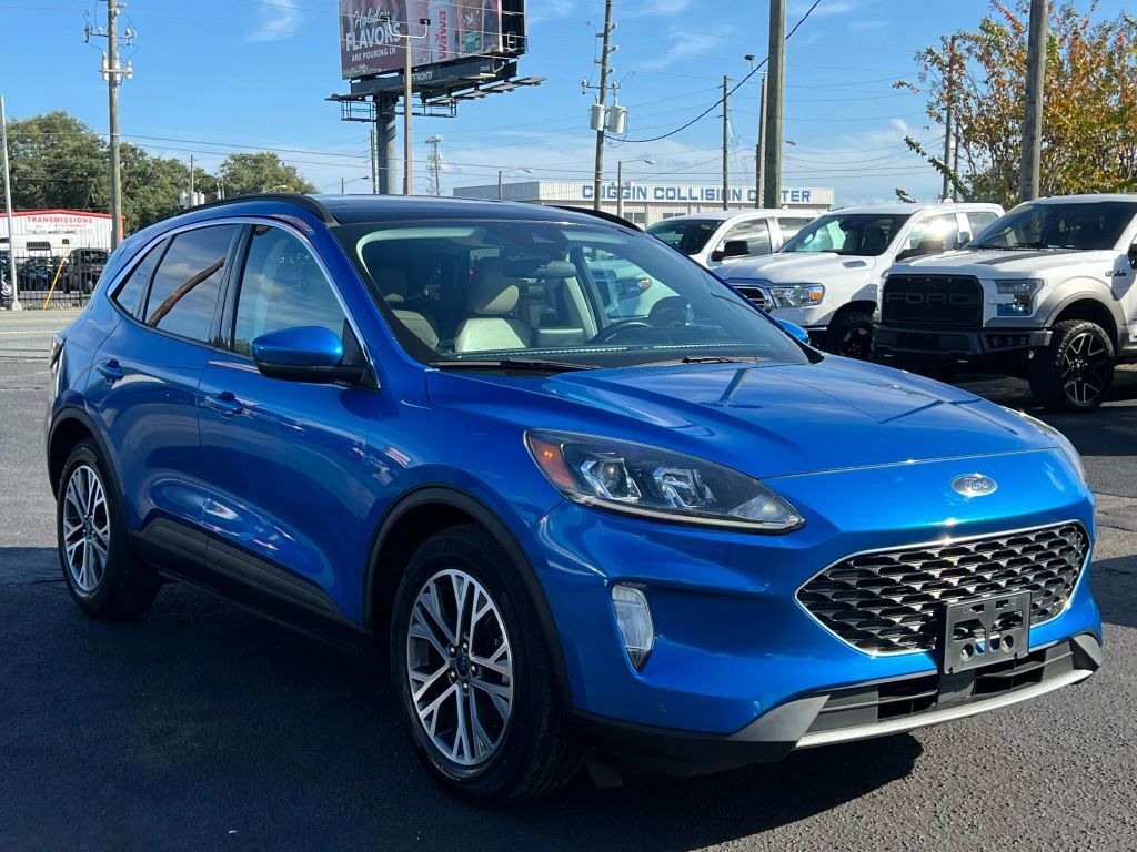2021 FORD Escape
