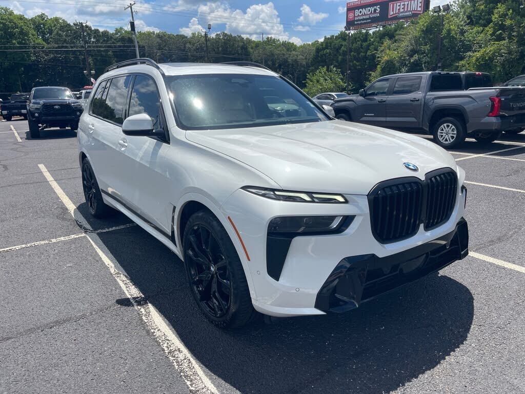 2023 BMW X7