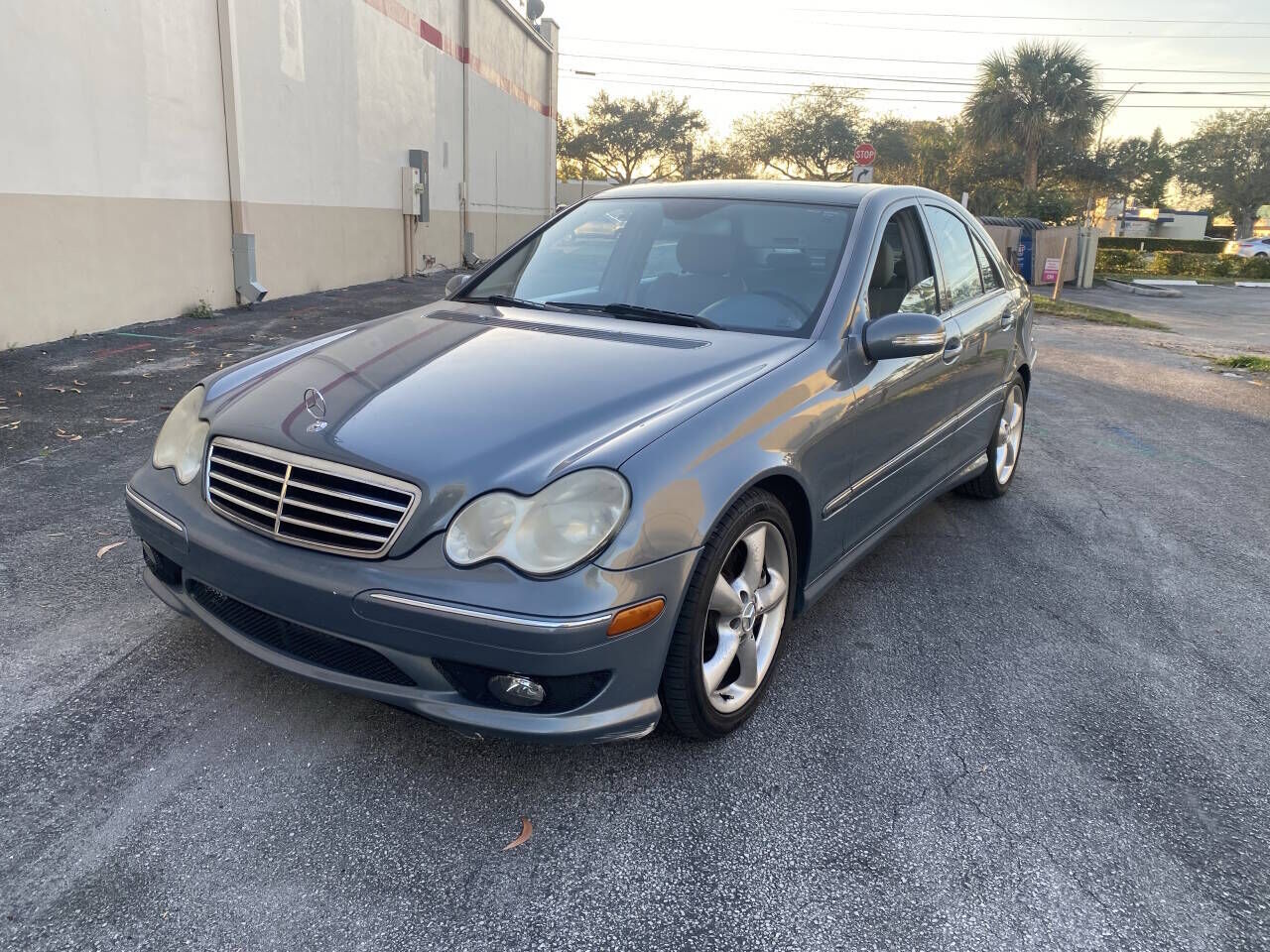 2006 MERCEDES-BENZ C-Class