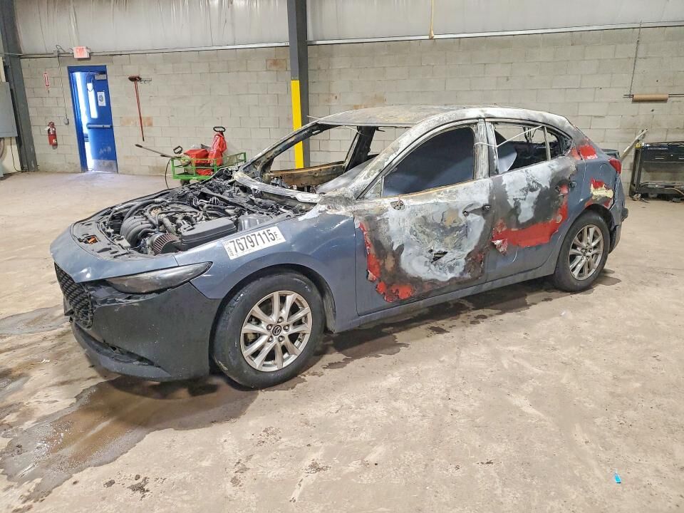2014 MAZDA Mazda3