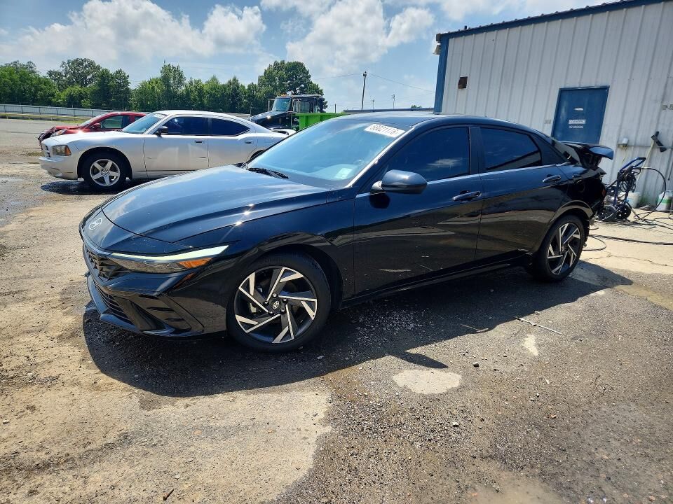 2024 HYUNDAI Elantra