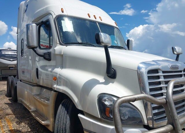 2017 FREIGHTLINER Cascadia