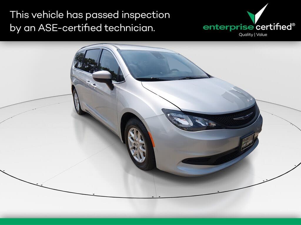 2023 CHRYSLER Voyager
