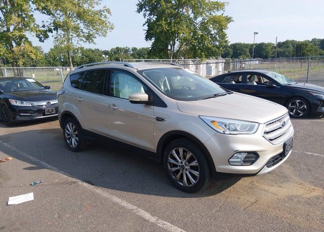 2017 FORD Escape