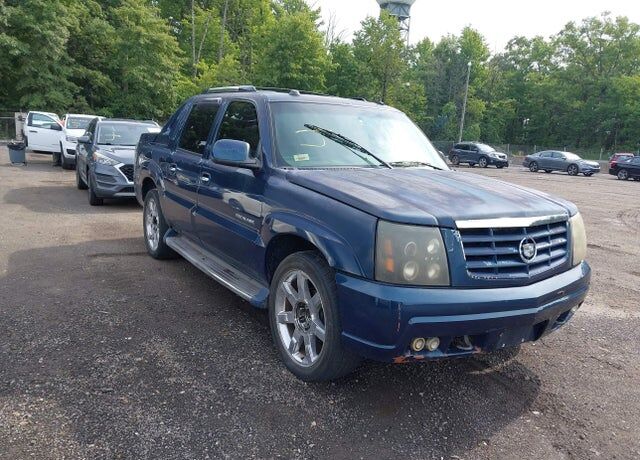 2004 CADILLAC Escalade